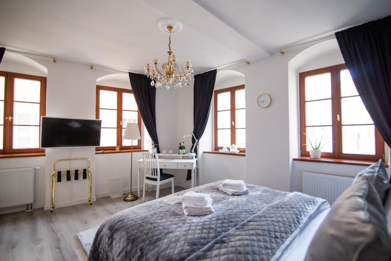 Apartone Altstadt-hotel 3*