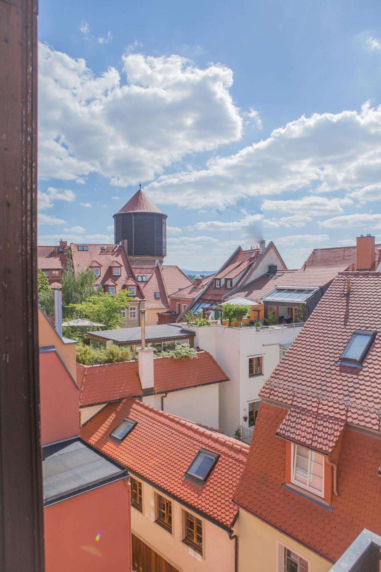 Apartone Altstadt-hotel 3*